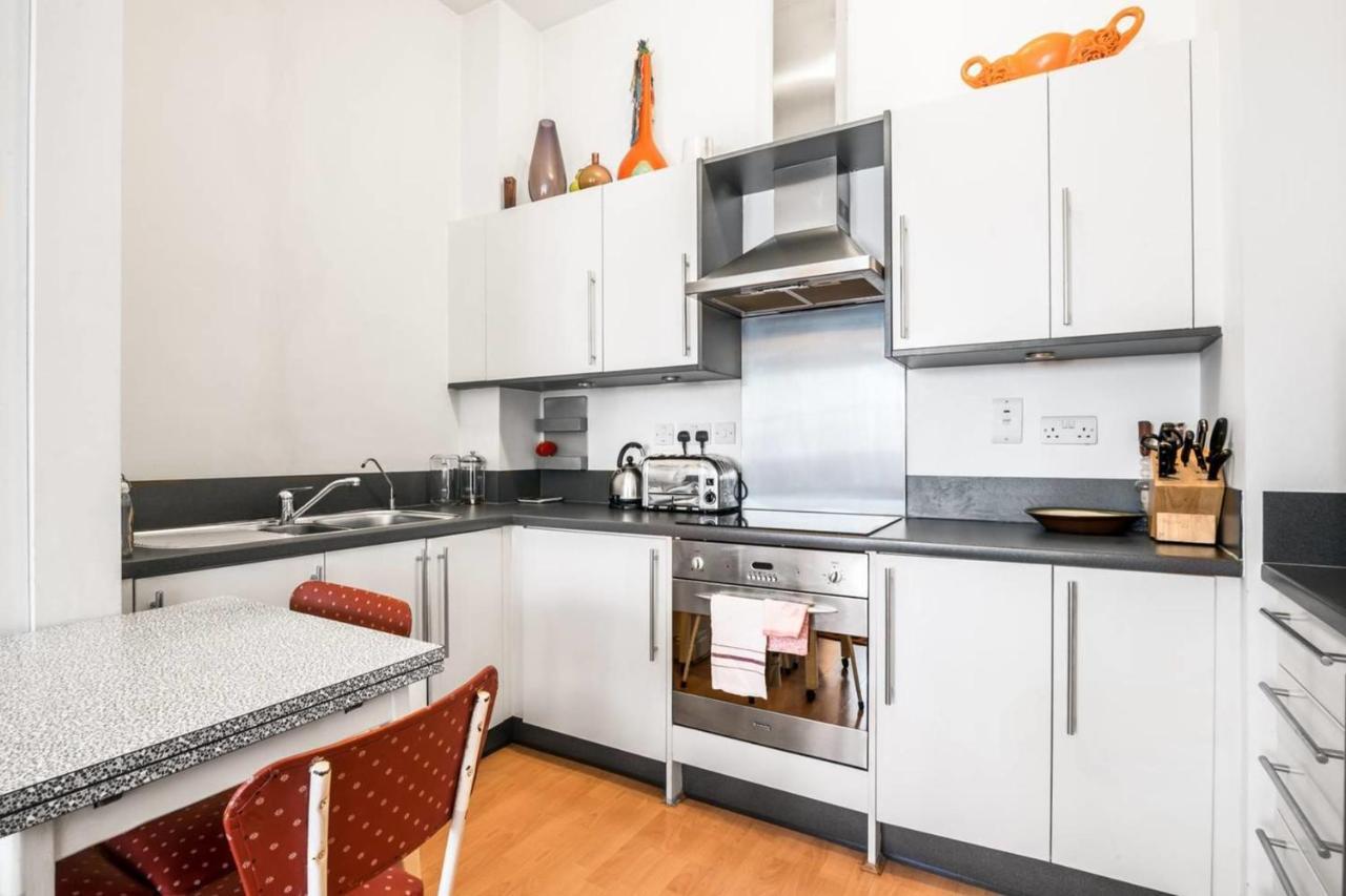 Guestready - Bright 1Br Home Near Arsenal Stadium Wbalcony 런던 외부 사진
